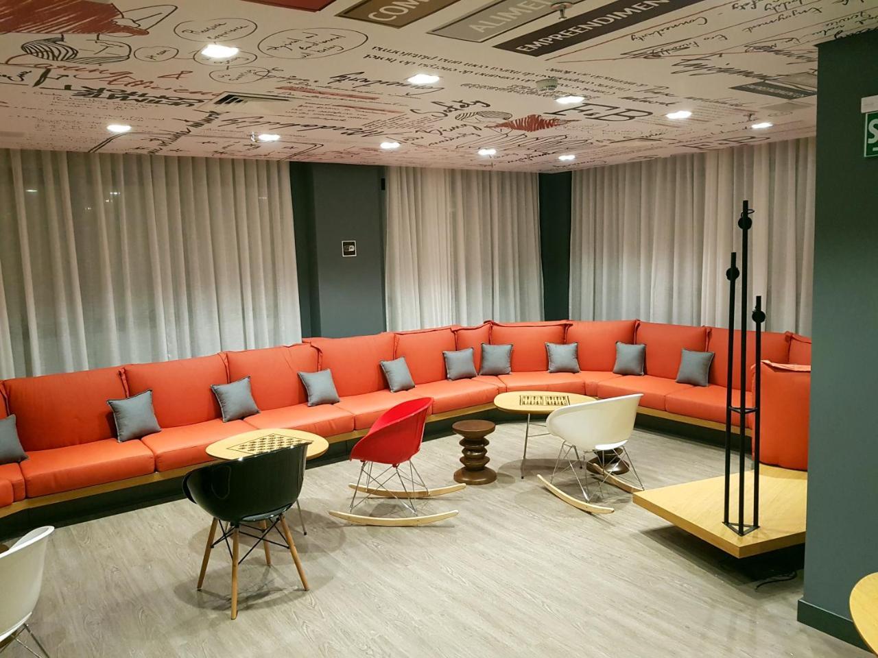Ibis Карлус-Барбоза Экстерьер фото