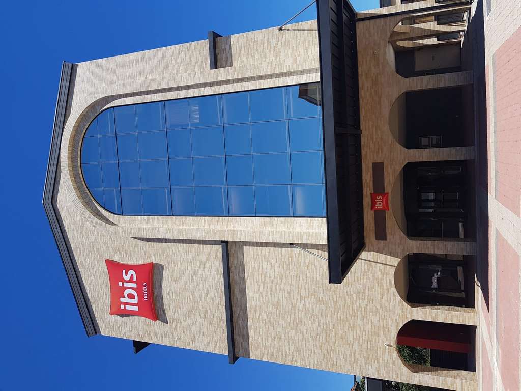 Ibis Карлус-Барбоза Экстерьер фото
